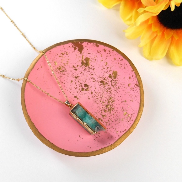 Bee Glam Boutique Jewelry - 🆕️ Natalya Pendant Necklace